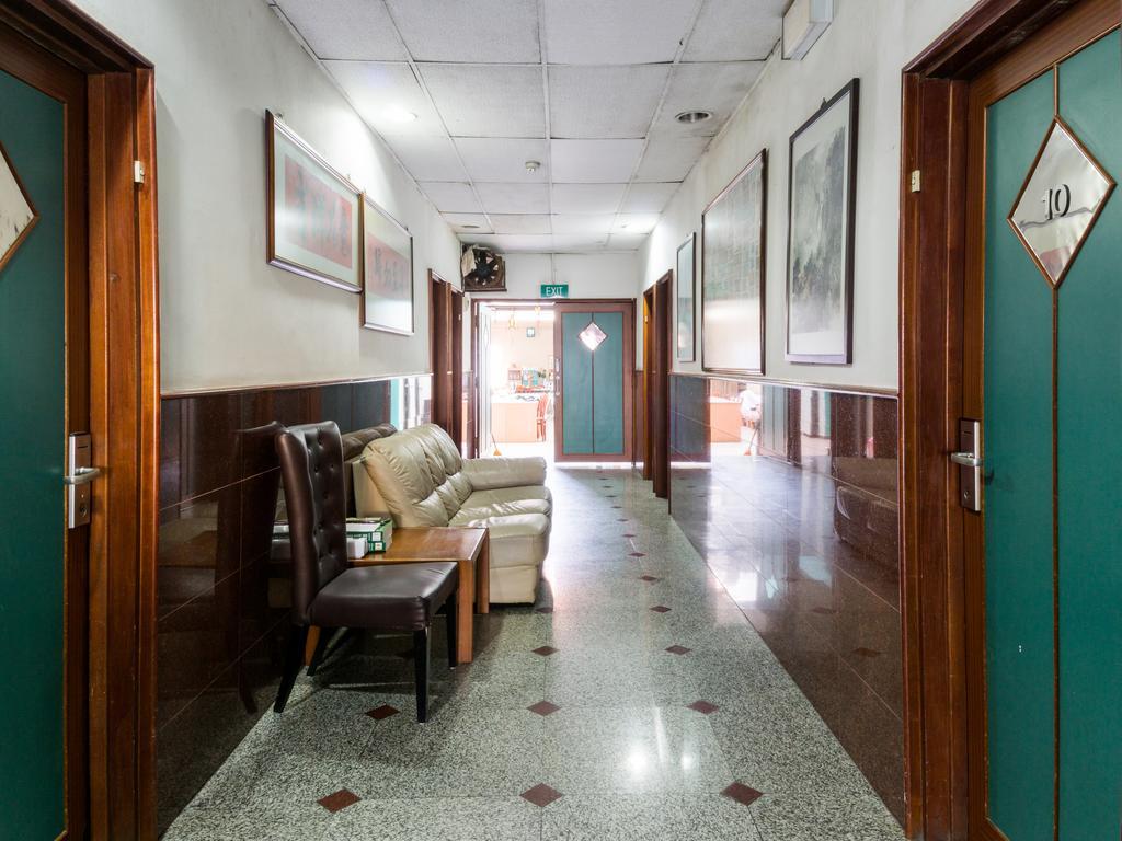 Reddoorz Near Aljunied Mrt Hotell Singapore Exteriör bild