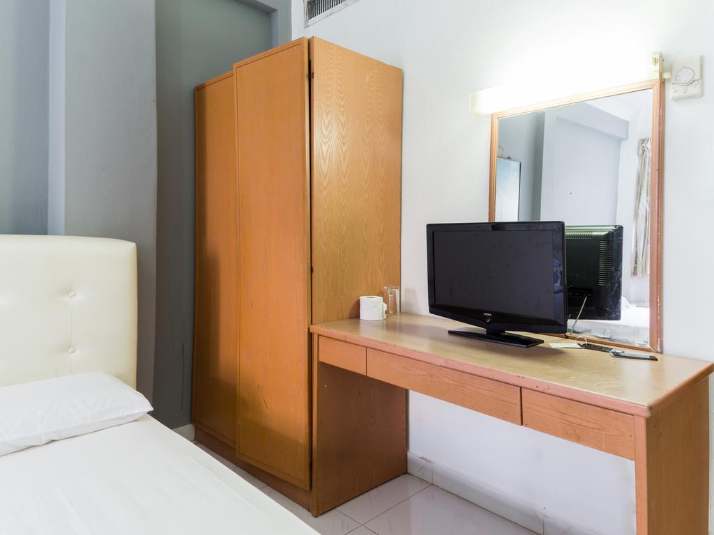 Reddoorz Near Aljunied Mrt Hotell Singapore Exteriör bild